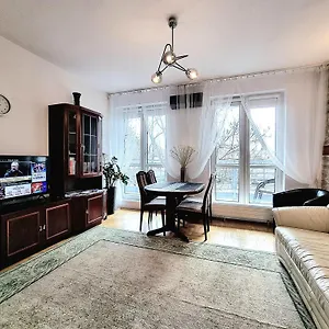 saska-kepa-apartment.warsawhotelspoland.com/